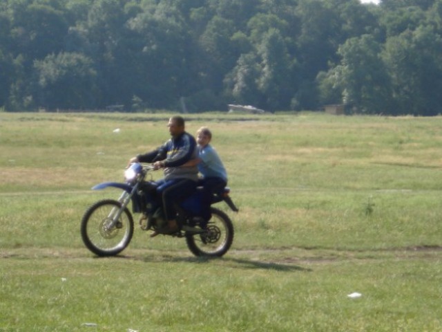 de ,daca promiti,trebe sa te ti de cuvant. Asa a plimbat toti copiii