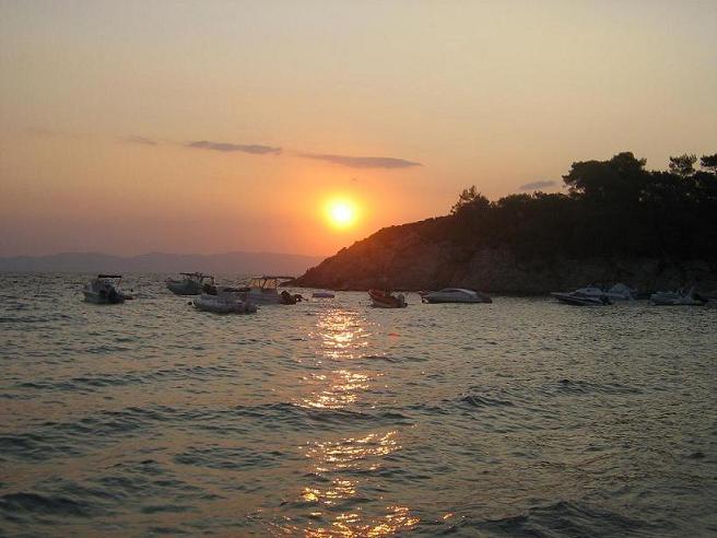 rasarit in camping armenistis