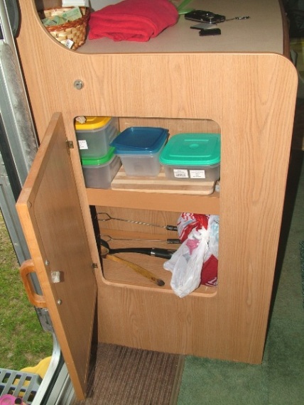 dulap lateral frigider.JPG