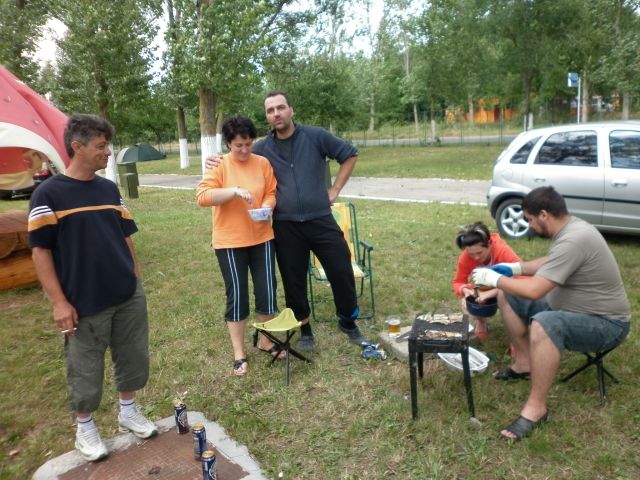 013.JPG