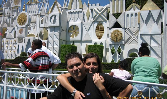 In Disneyland Los Angeles, copii