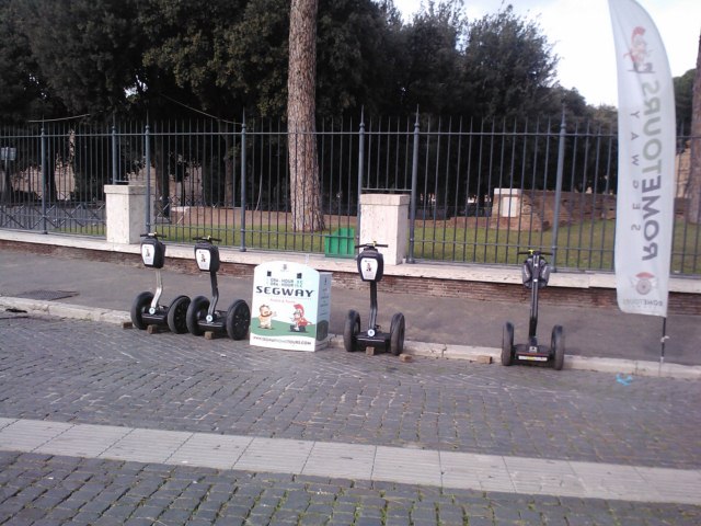 cinci-zece euro negociabil/30min,s-au 15 euro negociabil /60min.
