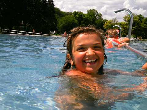 apa asta e de la Graz in piscina cu apap mezotermala