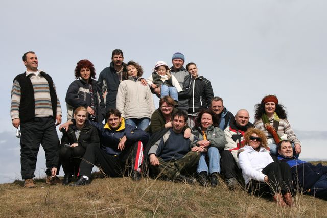 O parte din grup in vizita la Biserica Corbi