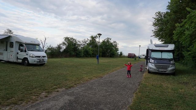DSC00160.JPG (86.17 KiB) Vizualizat de 5195 ori Camping Dunav Belgrad