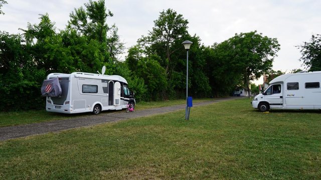 DSC00162.JPG (119.96 KiB) Vizualizat de 5496 ori Camping Dunav Belgrad