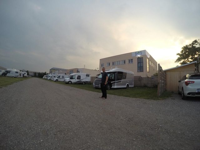 IMG_7428.JPG (69.79 KiB) Vizualizat de 5155 ori Reisemobil Stellplatz Wien