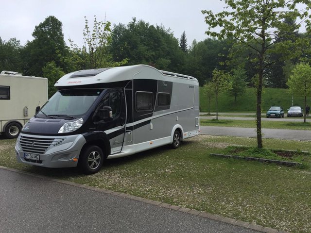 IMG_7792.JPG (146.38 KiB) Vizualizat de 5146 ori Parcare Kehlsteinhaus