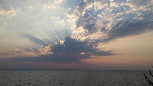 Rasarit de soare in ultima dimineata petrecuta la Tuzla.