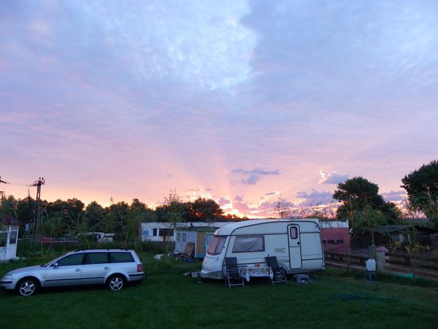 IMGP2160.JPG (71.4 KiB) Vizualizat de 4595 ori Se anunta o zi senina