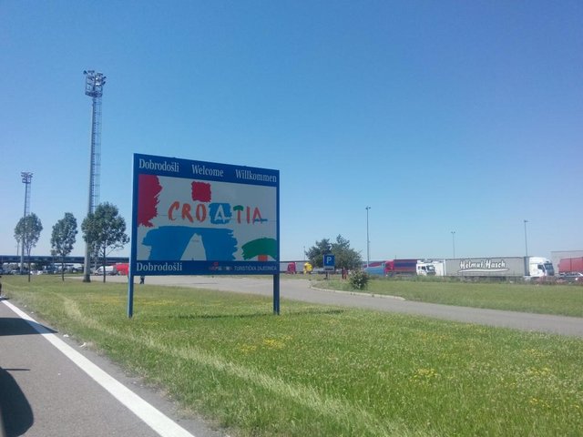 intrarea în Croația