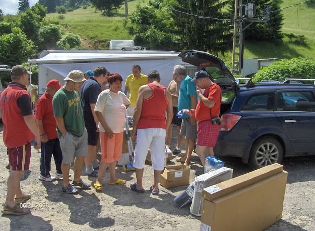 in timp ce unii vand piese de rulote...