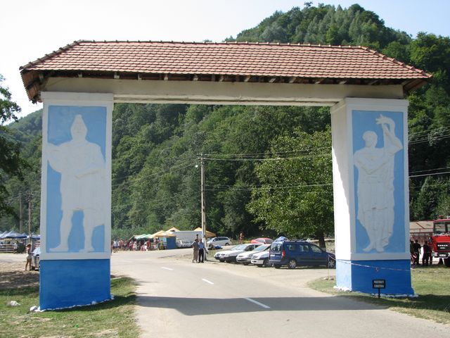 Intrarea ÃƒÂ®n arealul cetÃ„Æ’Ã…Â£ilor dacice