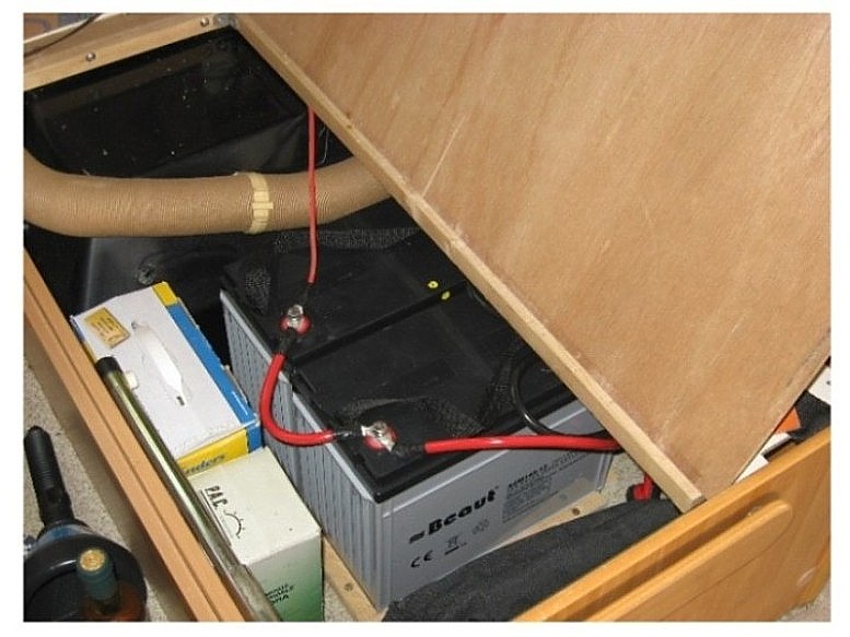 Cele 2 bucati baterii BEAUT a 145 ah per buc.jpg