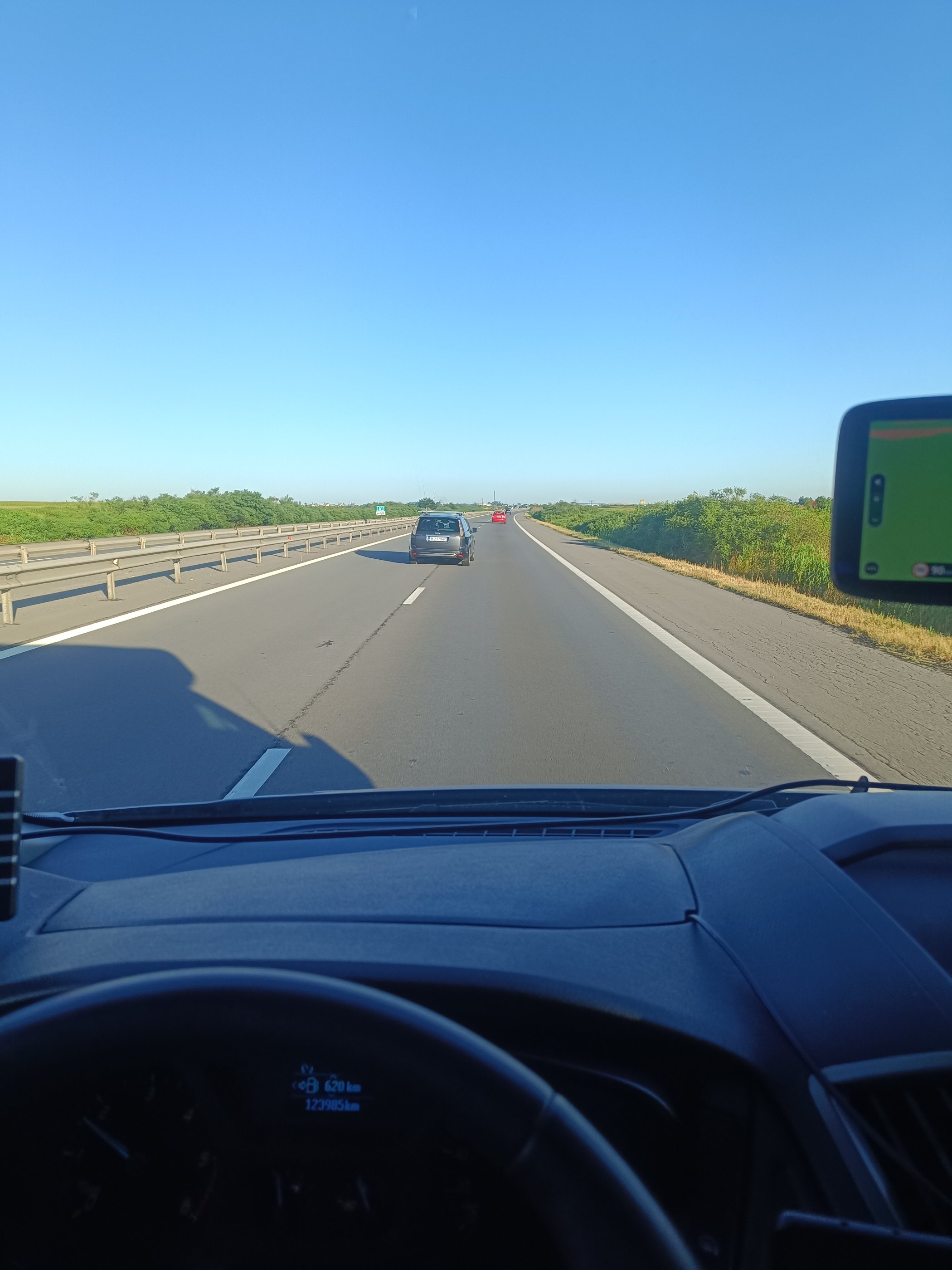 La drum, dis de dimineață!
