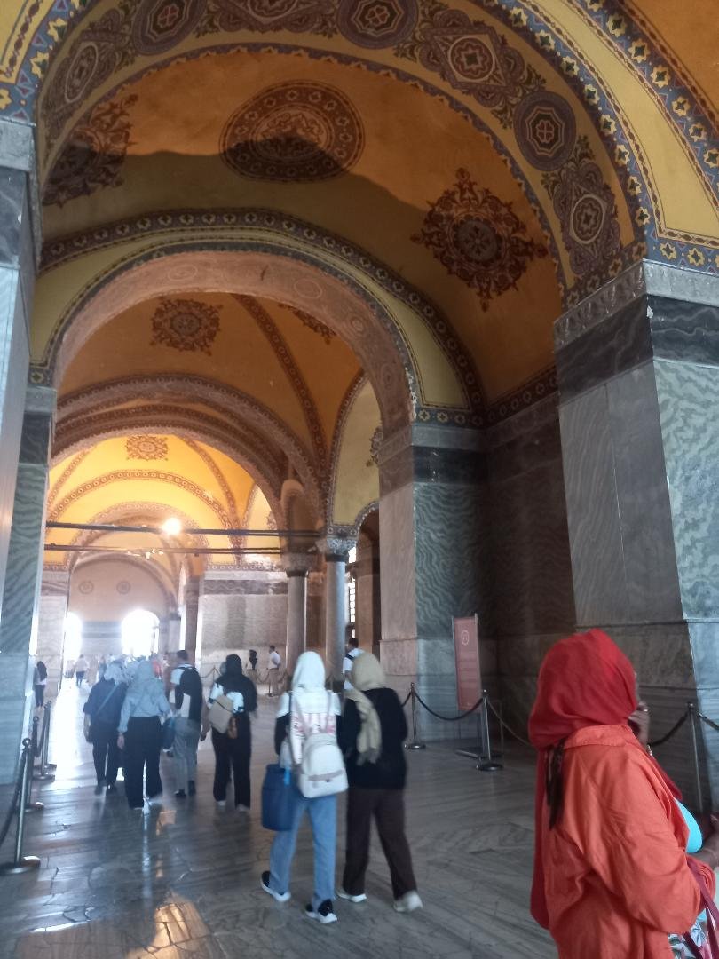 Acces Hagia Sofia.jpeg