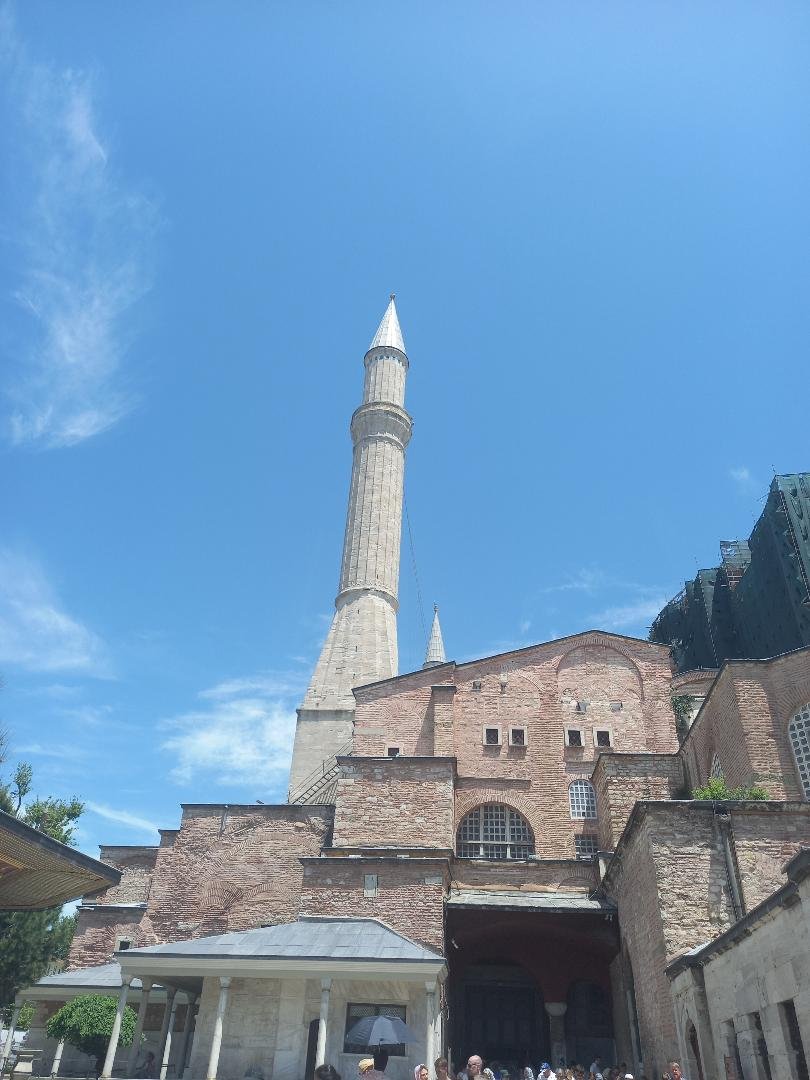Hagia Sofia la iessire.jpeg
